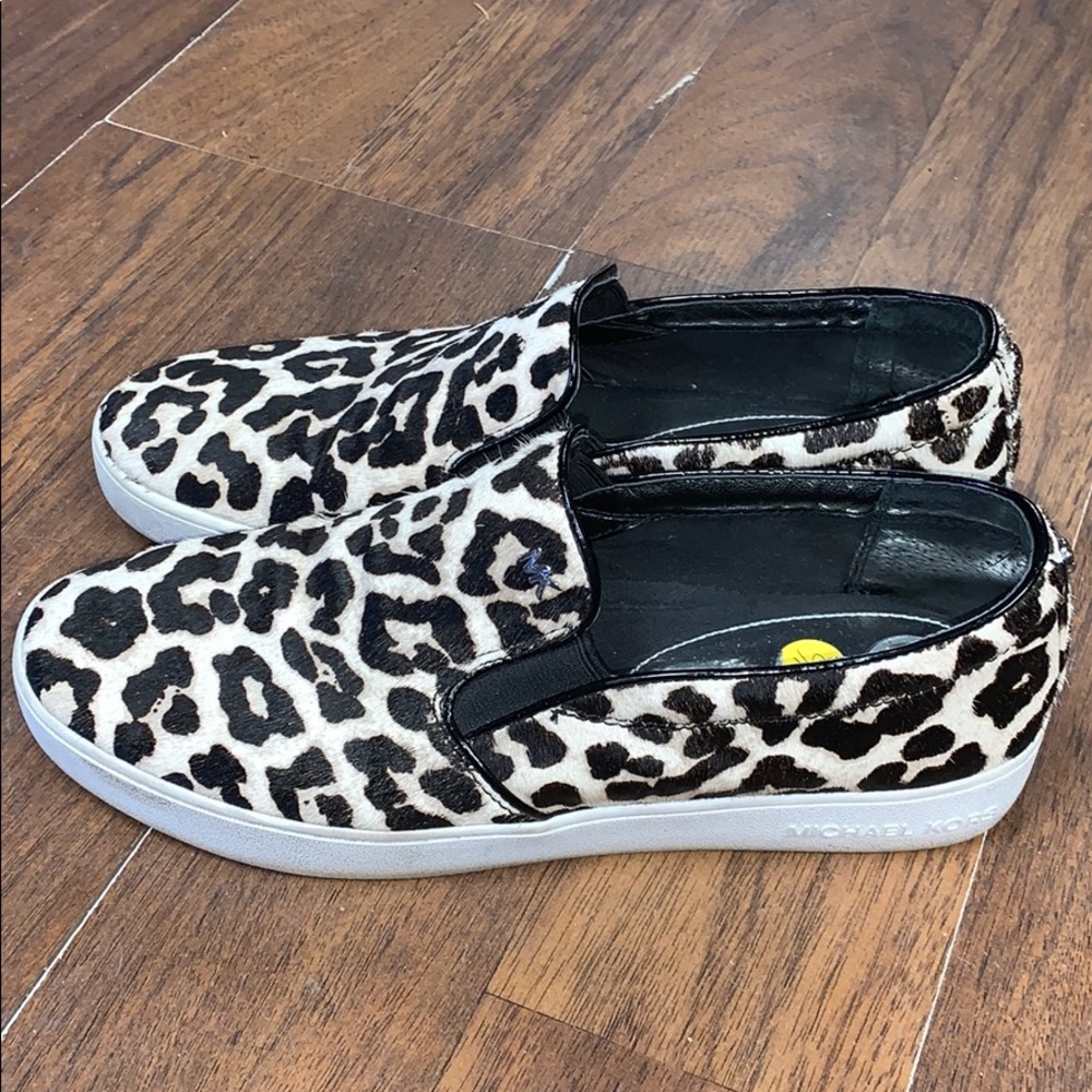 Michael Kors animal print sneaker size 9 1/2.